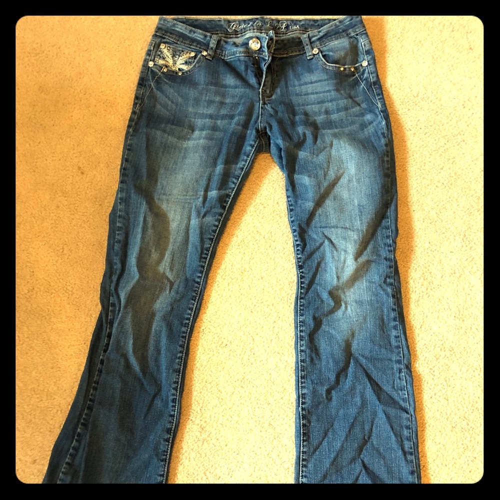 Super cute Grace in LA jeans